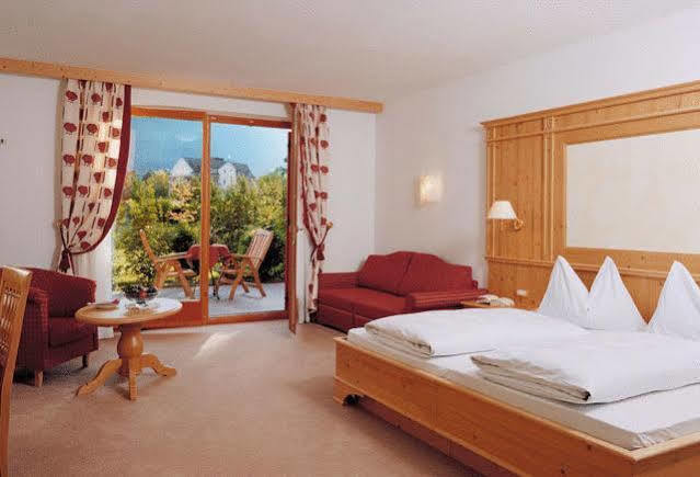 Hotel Garni Partaneshof Мерано Екстер'єр фото